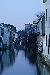 《细胞分裂2》现已登陆Steam 国区24元、褒贬不一